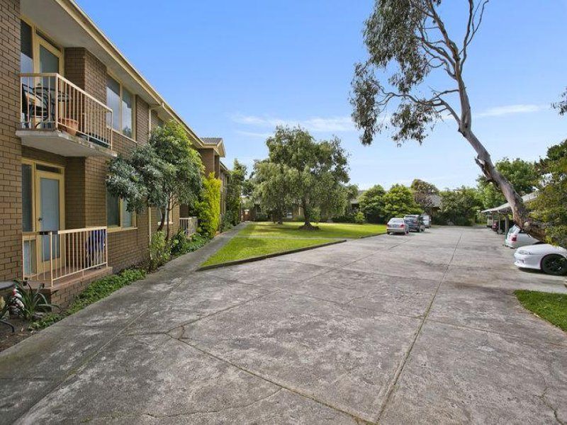 14/12 Warrigal Road, Mentone VIC 3194, Image 2