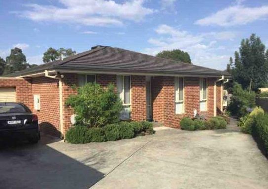 3 bedrooms House in 19a Country Club Drive CHIRNSIDE PARK VIC, 3116
