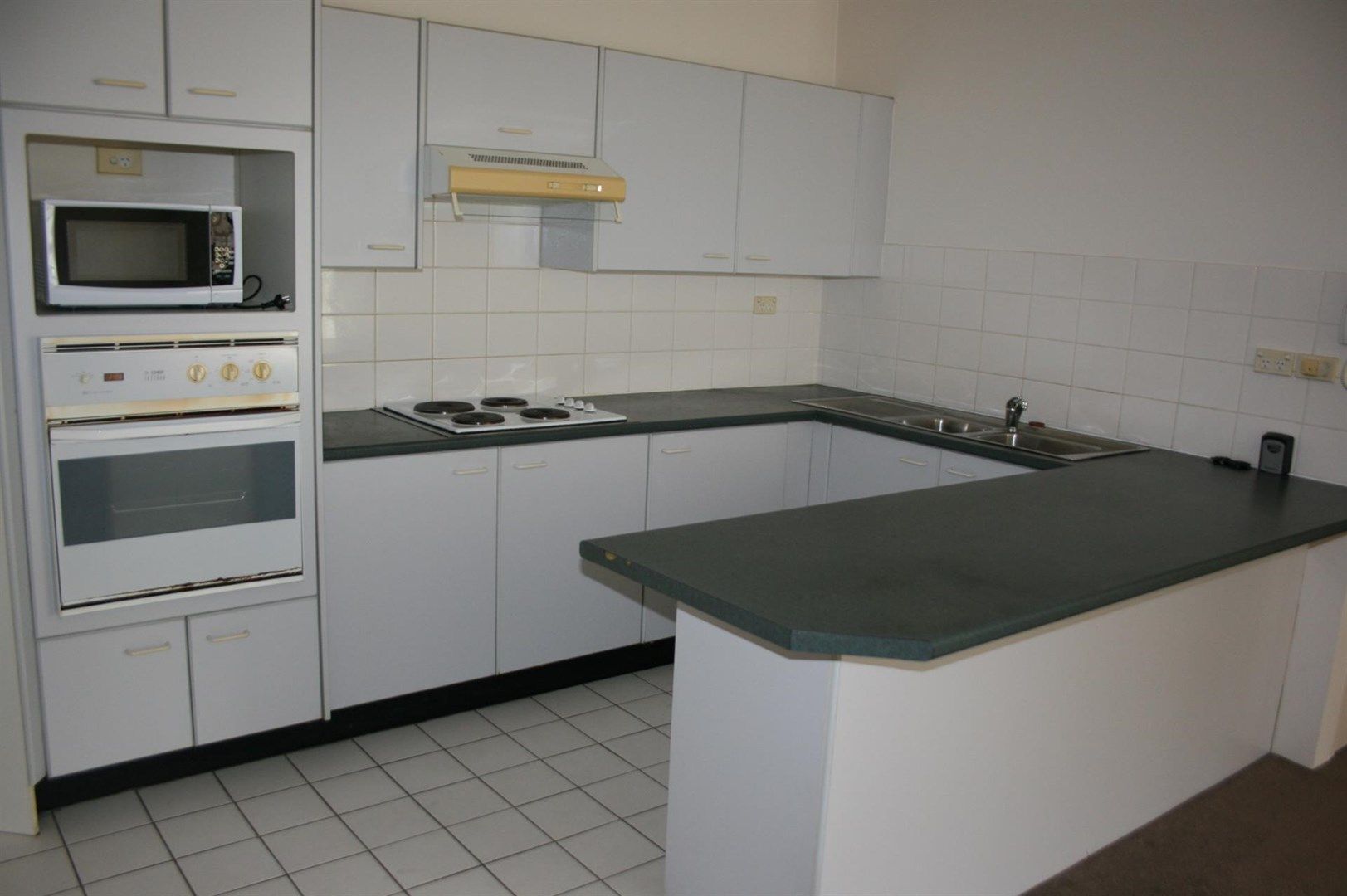2 bedrooms Apartment / Unit / Flat in 27/6-22 High Street MASCOT NSW, 2020