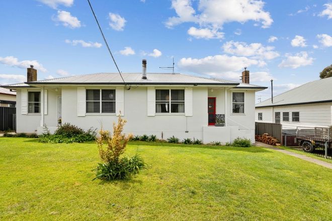 Picture of 7 Roslyn Street, CROOKWELL NSW 2583