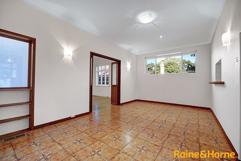 7 Brand Street, Artarmon NSW 2064, Image 2