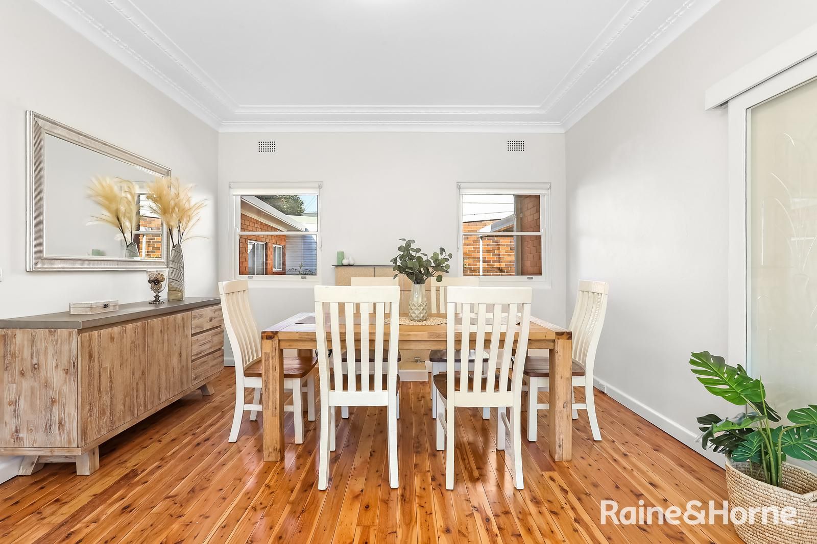 15 Macdonald Crescent, Bexley North NSW 2207, Image 2