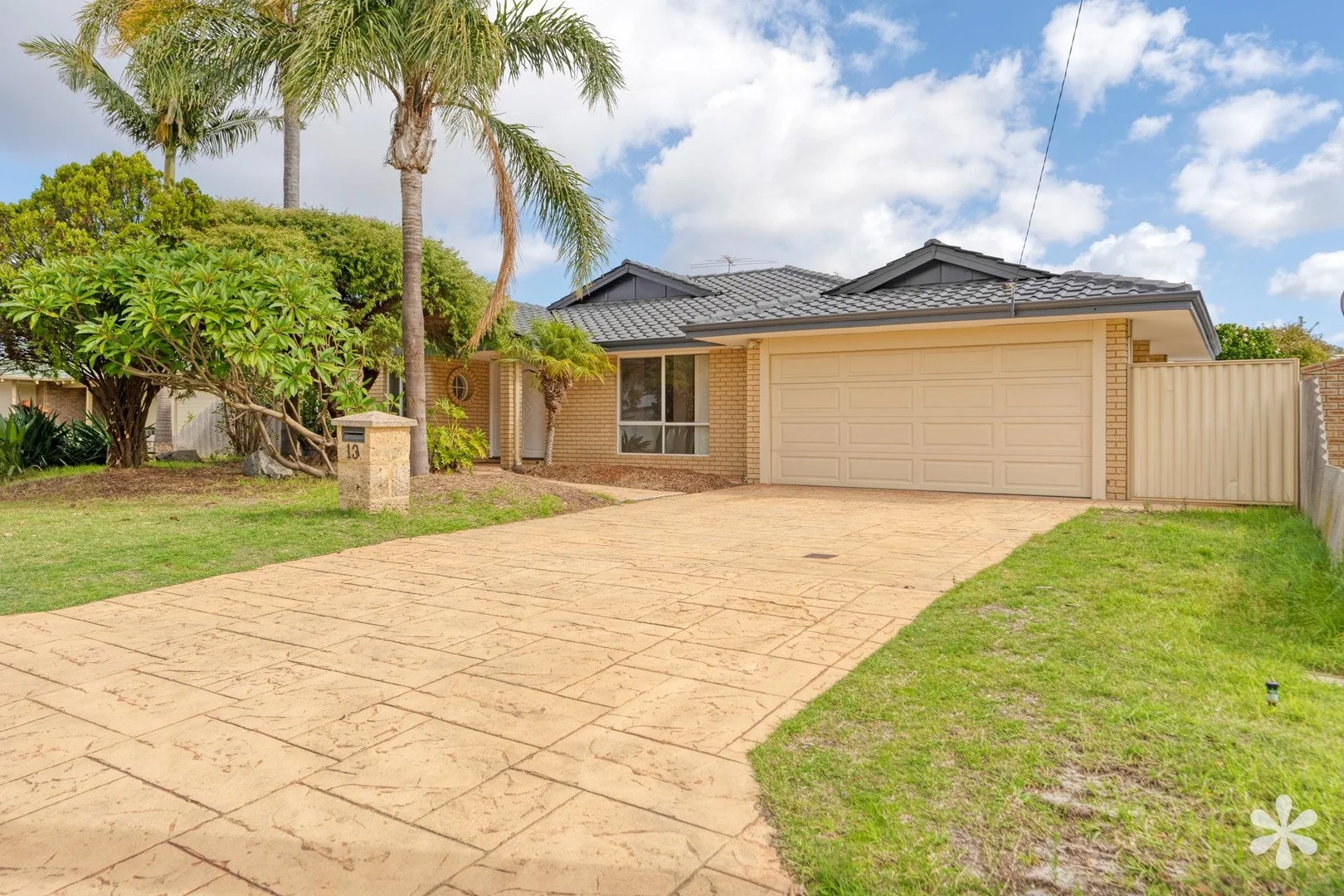 13 Portcullis Drive, Willetton WA 6155