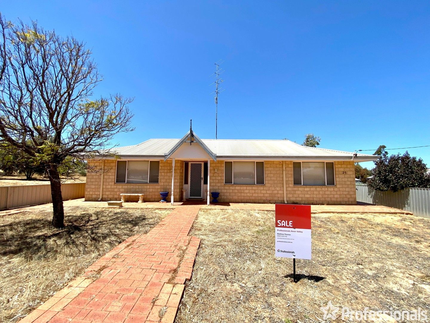 3 bedrooms House in 25 Bowen Street GOOMALLING WA, 6460