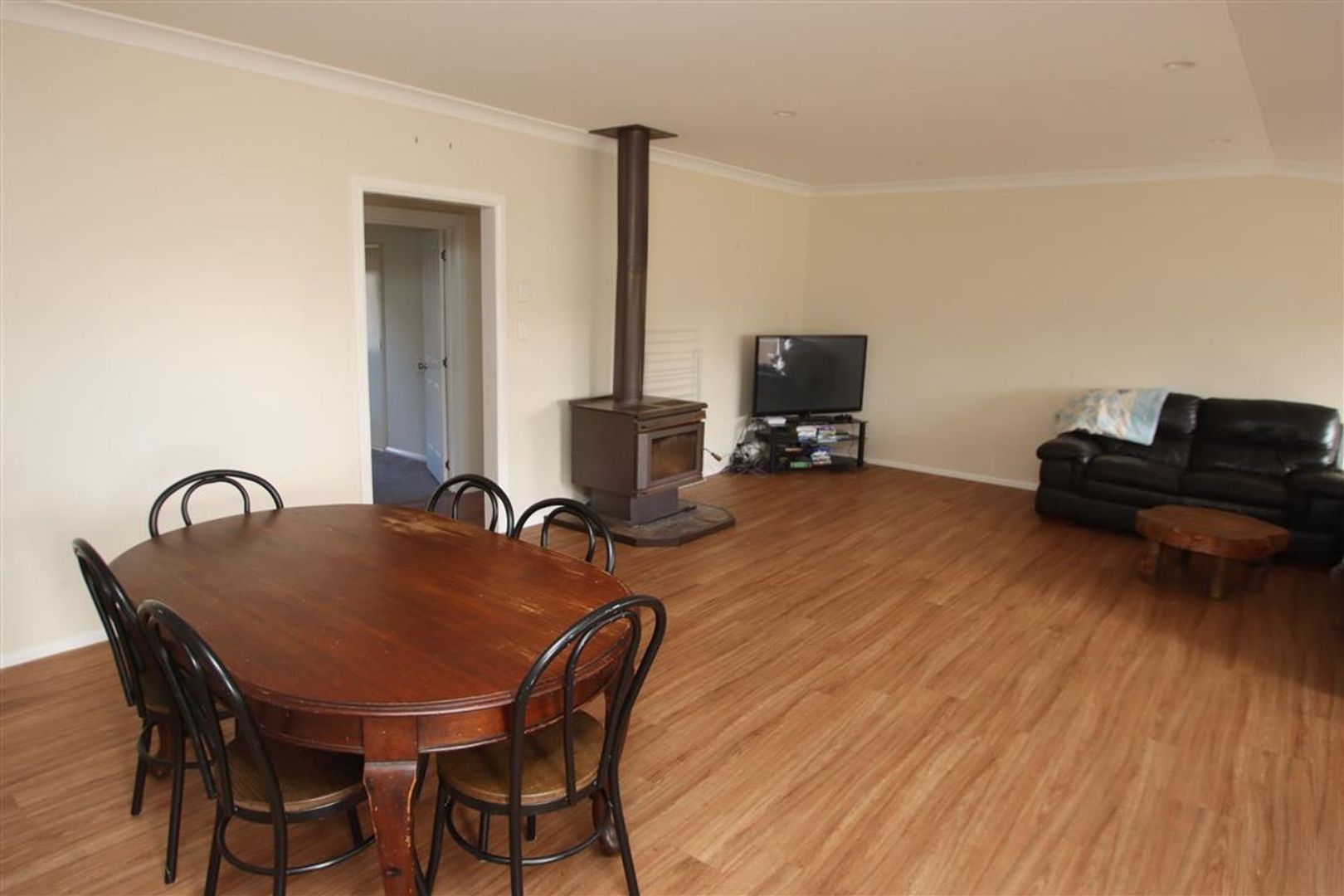 195 Logan Street, Tenterfield NSW 2372 House For Rent Domain