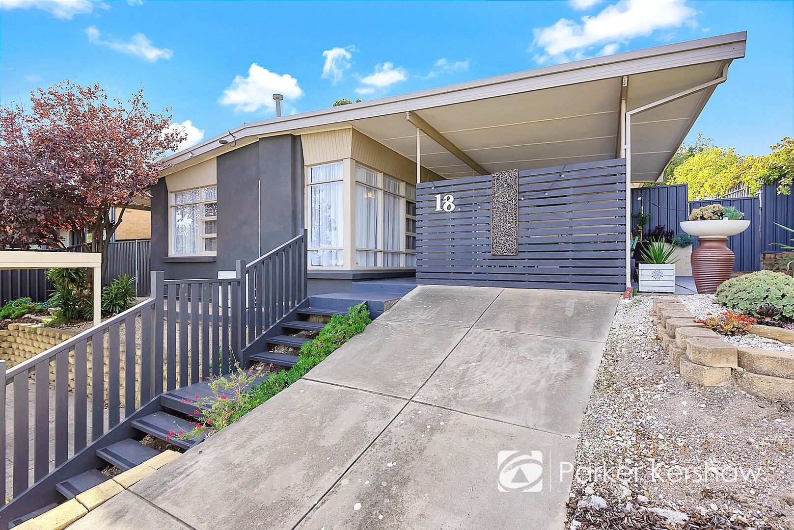 18 Flinders Drive, Valley View SA 5093, Image 1