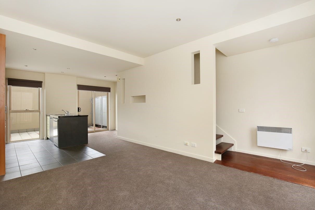 33/80 Trenerry Crescent, Abbotsford VIC 3067, Image 2