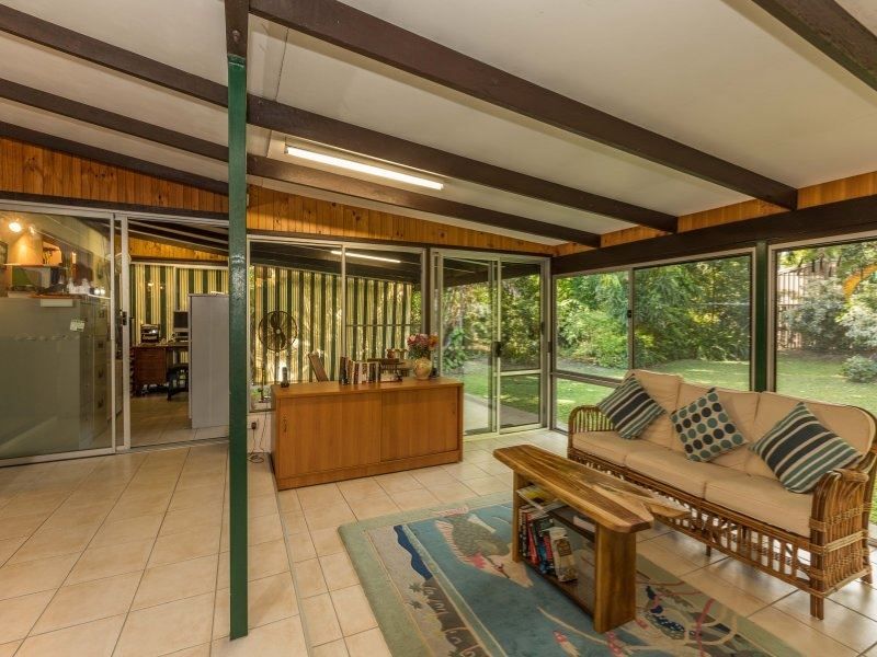4 bedrooms House in 40 Petersen Street TRINITY BEACH QLD, 4879
