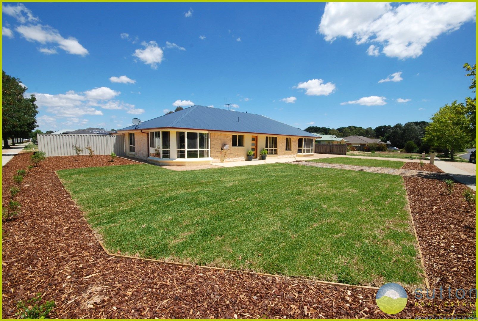 8 Ashby Drive, Bungendore NSW 2621, Image 1