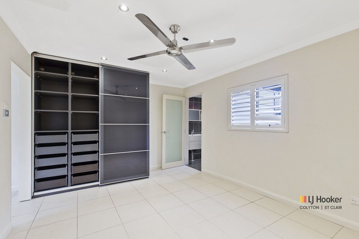 4 bedrooms House in 24 Hermitage Place MINCHINBURY NSW, 2770