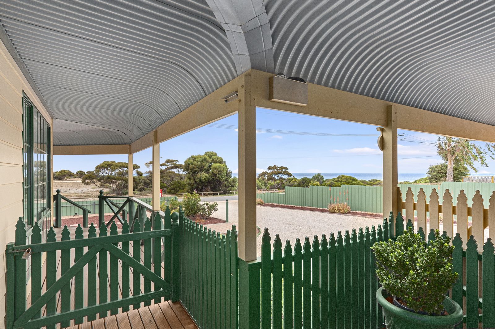 5 Angus Road, Tiddy Widdy Beach SA 5571, Image 2