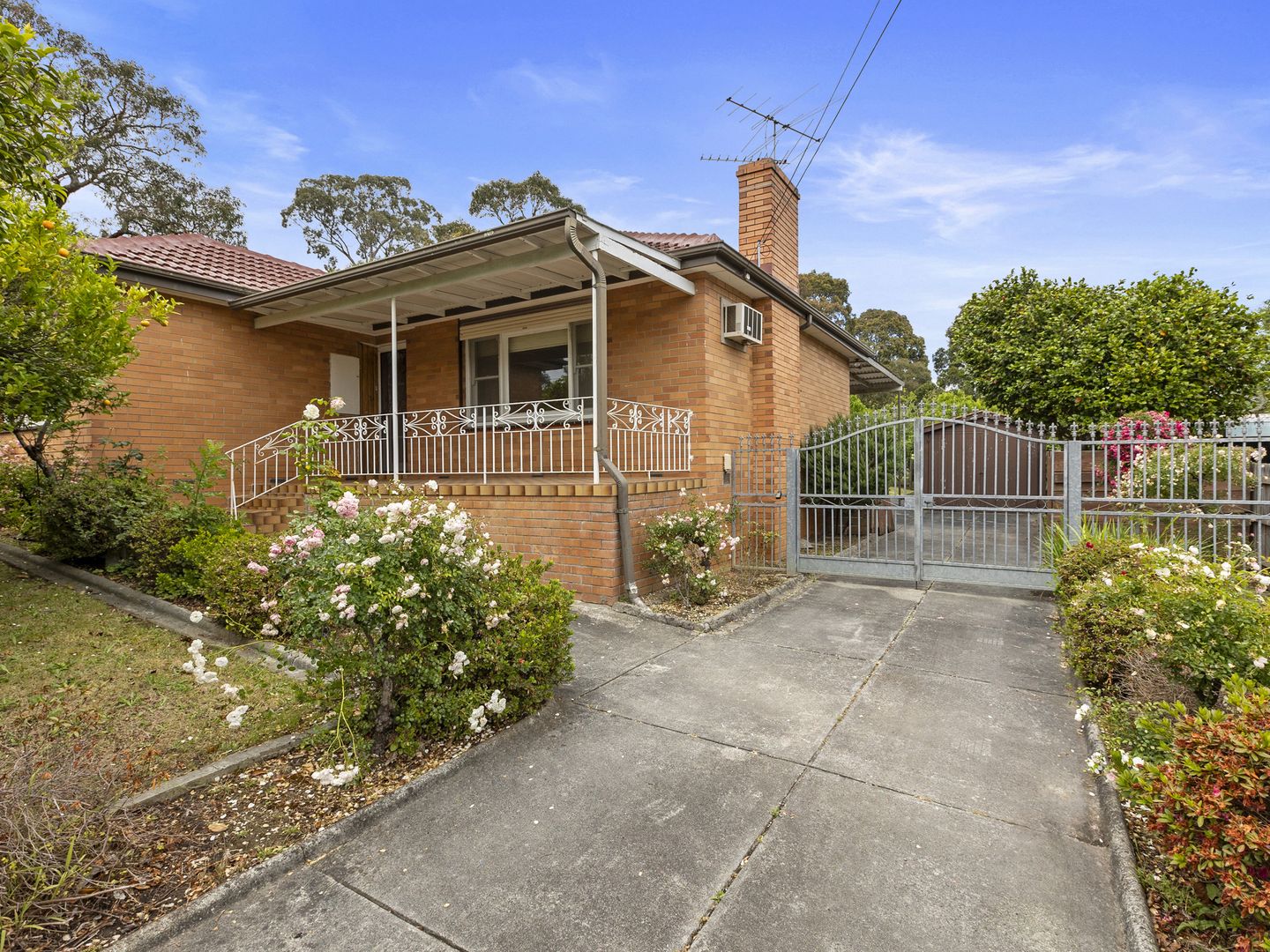 22 Alma Avenue, Ferntree Gully VIC 3156, Image 2