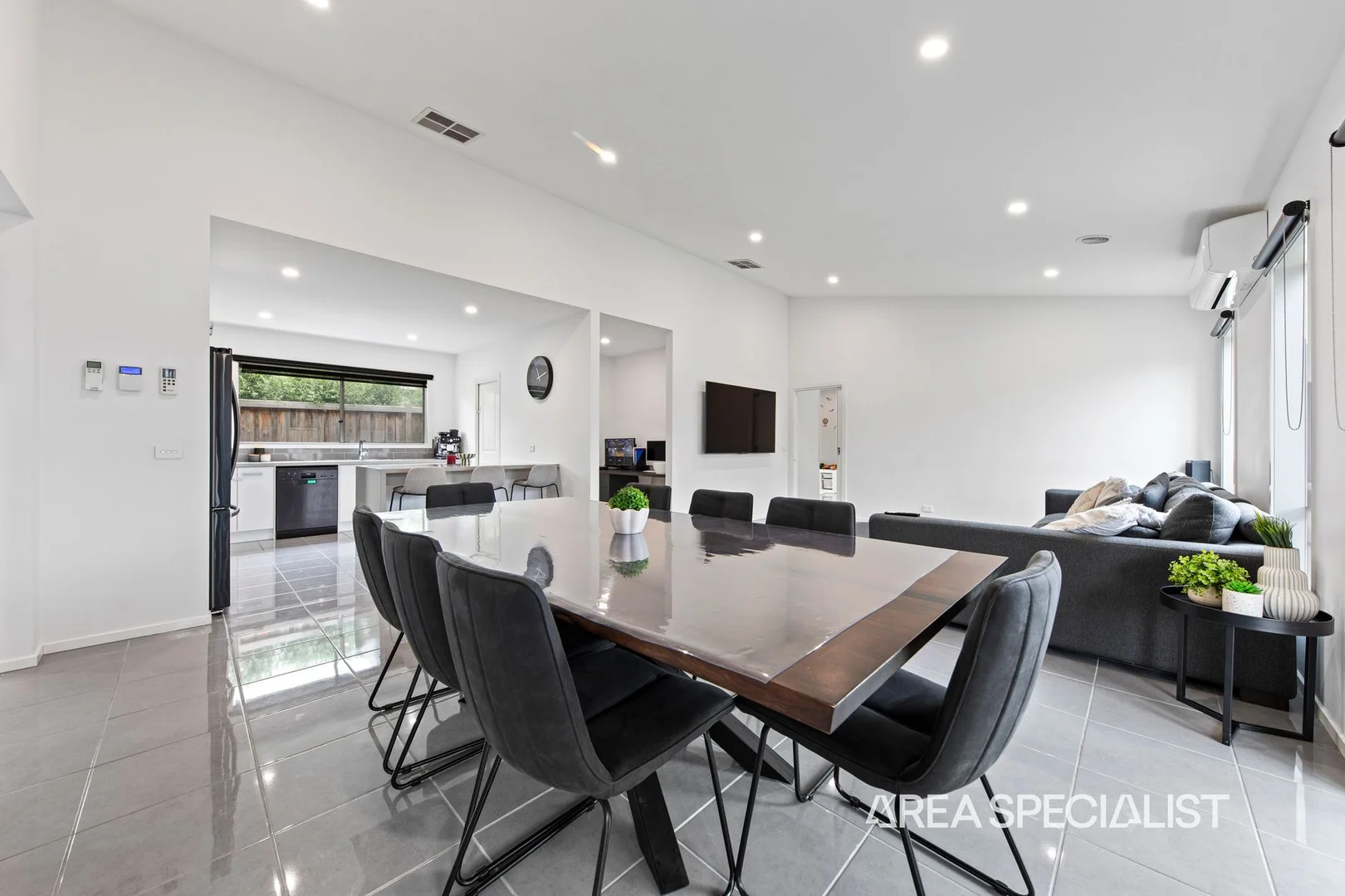 Additional image 4 of 18 Franklin Avenue, Warragul VIC 3820