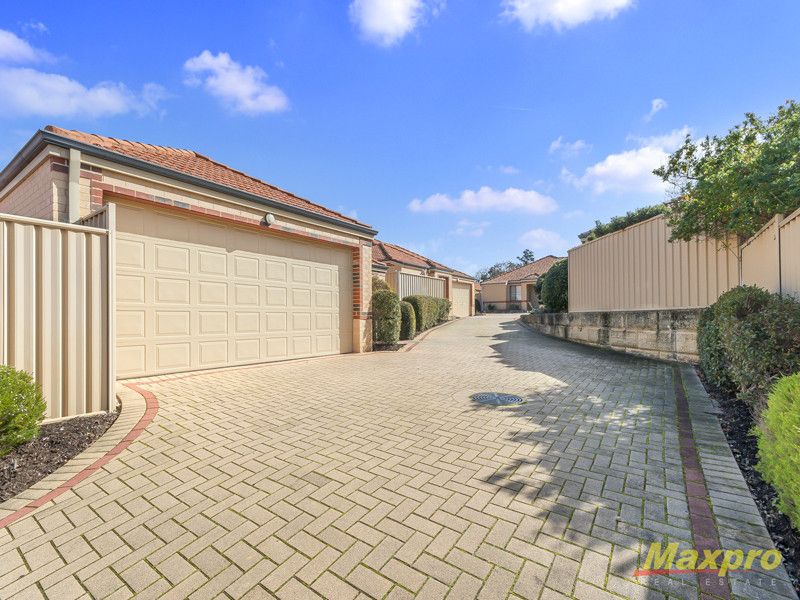 4 bedrooms Villa in 3/195 Watts Road WILSON WA, 6107