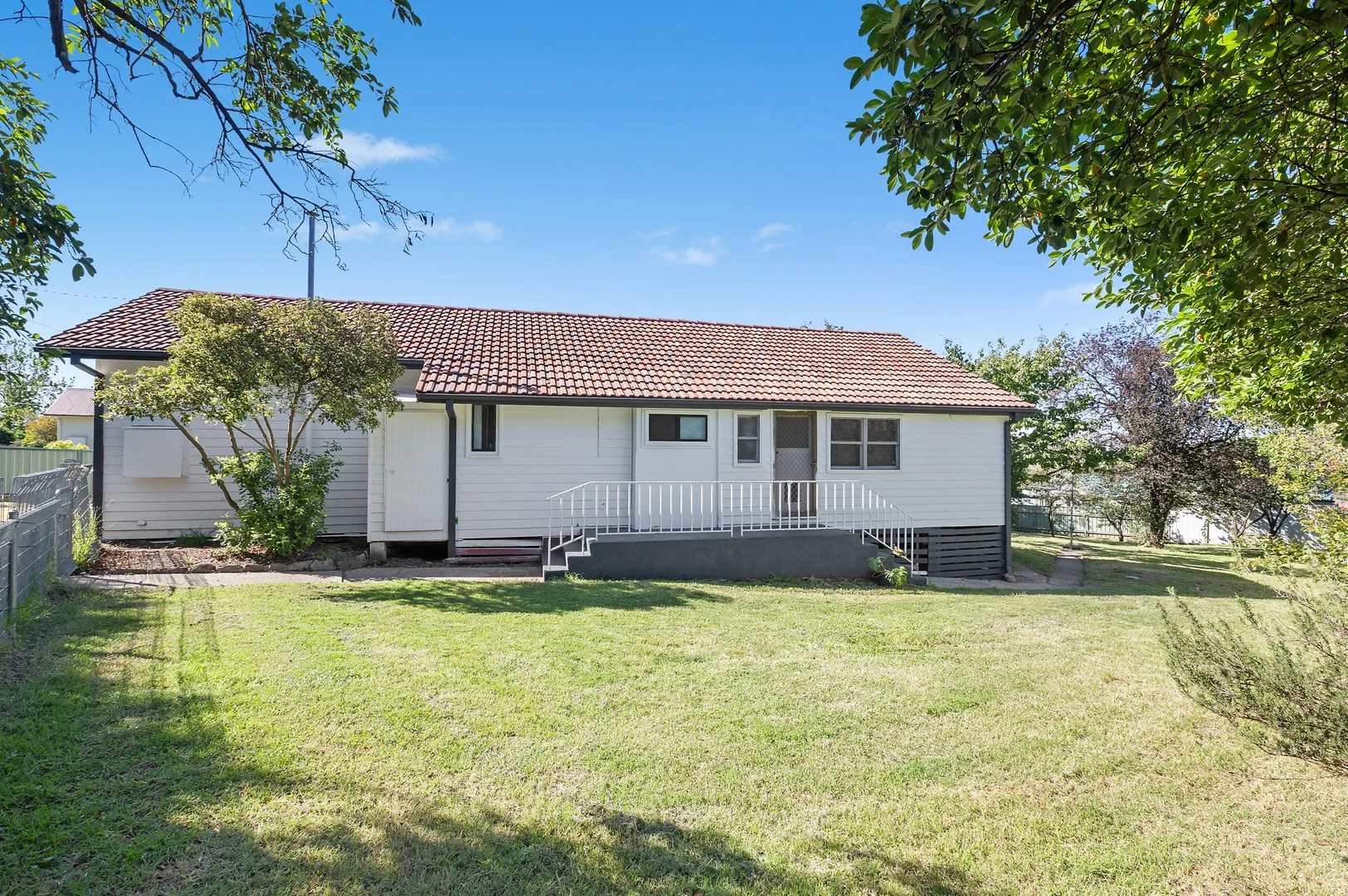 52 Orana Avenue, Cooma NSW 2630