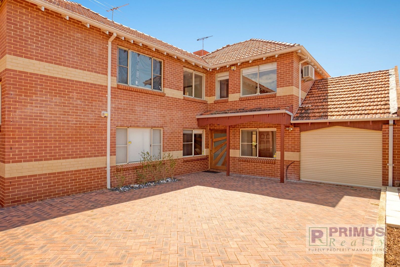 4 bedrooms House in 3/14 Norton Street SOUTH PERTH WA, 6151