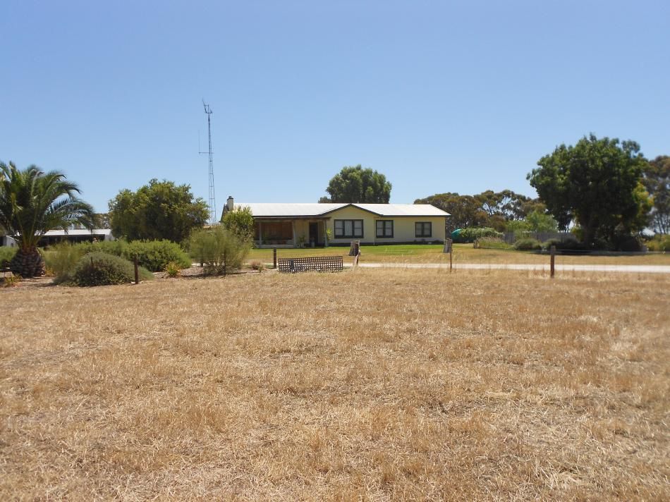 175 Golf Course Road, Bordertown SA 5268, Image 1