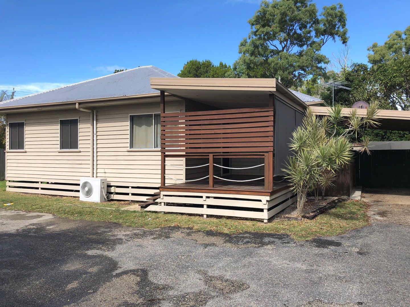 873 Beachmere Road, Beachmere Property History & Address Research