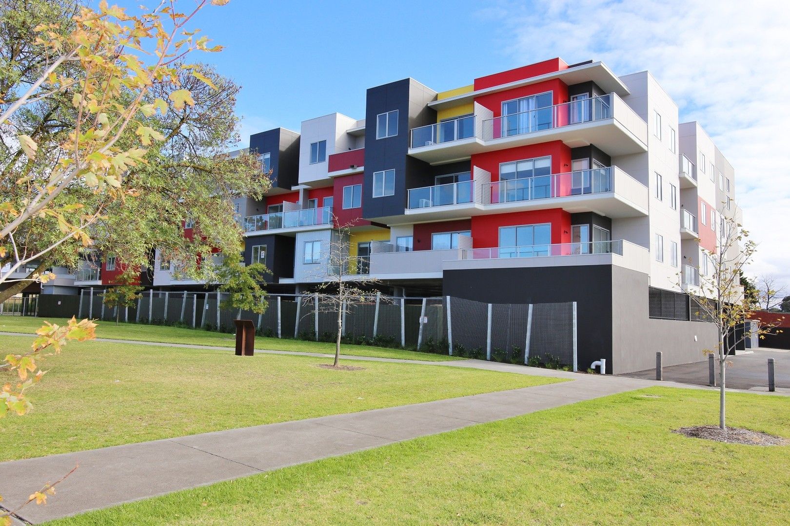 2 bedrooms Apartment / Unit / Flat in 313/51-53 Buckley Street NOBLE PARK VIC, 3174