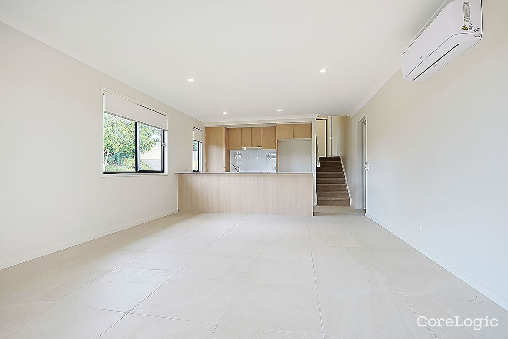 2/16 Perrys Crescent, Rosewood QLD 4340, Image 1