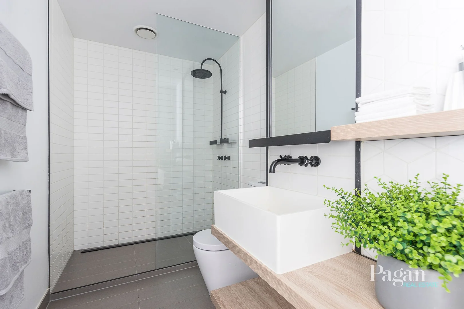 Additional image 8 of 1802/677 La Trobe Street, Docklands VIC 3008