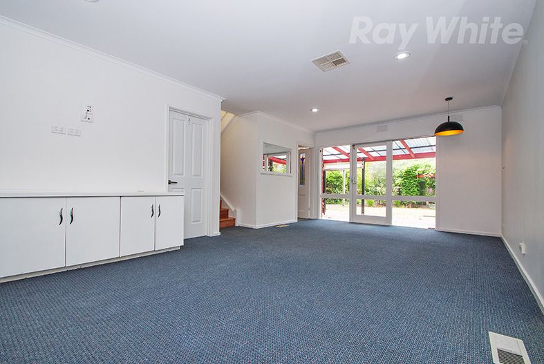 6 Lilian Pde, Ringwood VIC 3134, Image 2