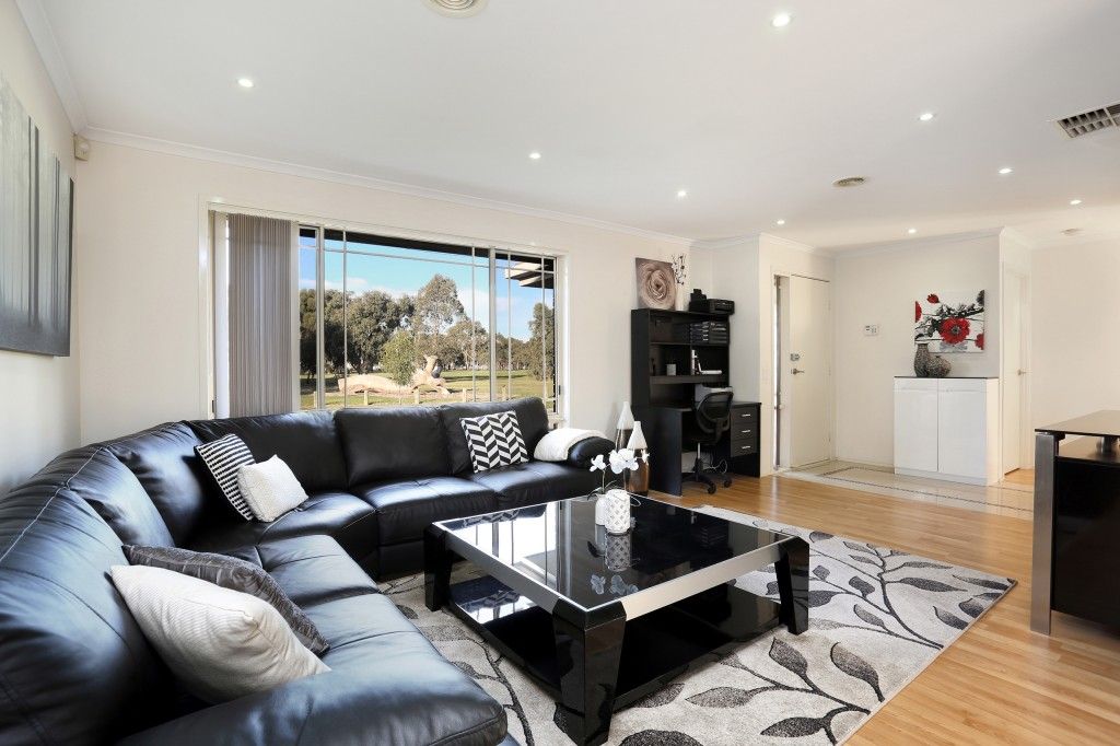 8 Columbia Circuit, Broadmeadows VIC 3047, Image 2