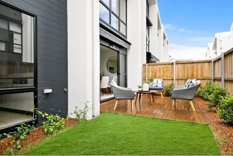 3 bedrooms Townhouse in 12 Laurina Street WARRIEWOOD NSW, 2102