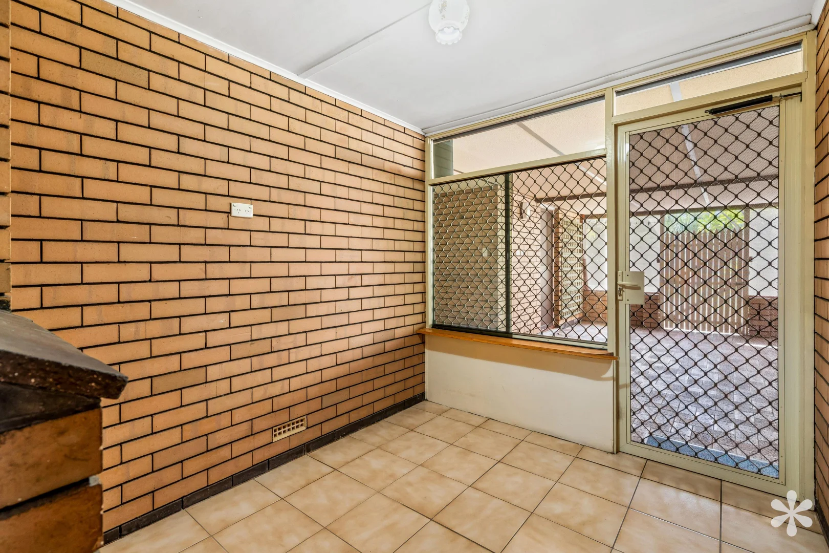 Additional image 9 of 215 Hardey Road, Belmont WA 6104