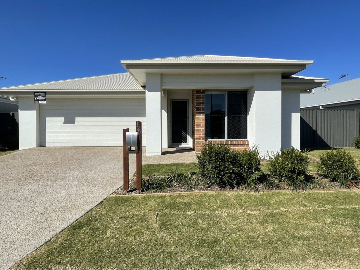 4 bedrooms House in 120 Mornington Parade BURPENGARY EAST QLD, 4505