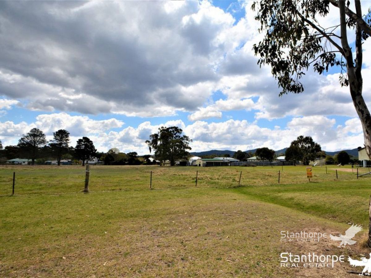 54 Barawell Street, Wallangarra QLD 4383, Image 1