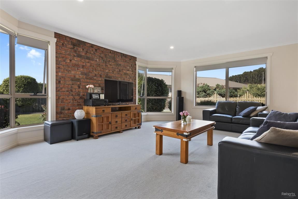 10 Banks Place, Turners Beach TAS 7315, Image 2