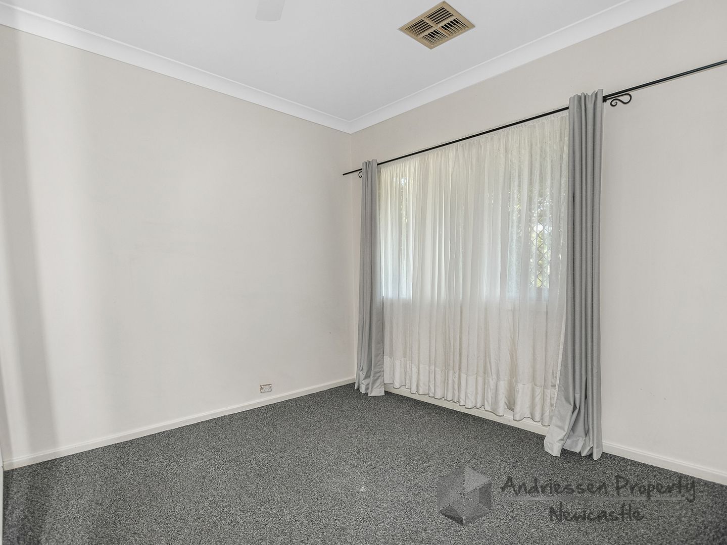 117 Railway Street, Teralba NSW 2284, Image 2