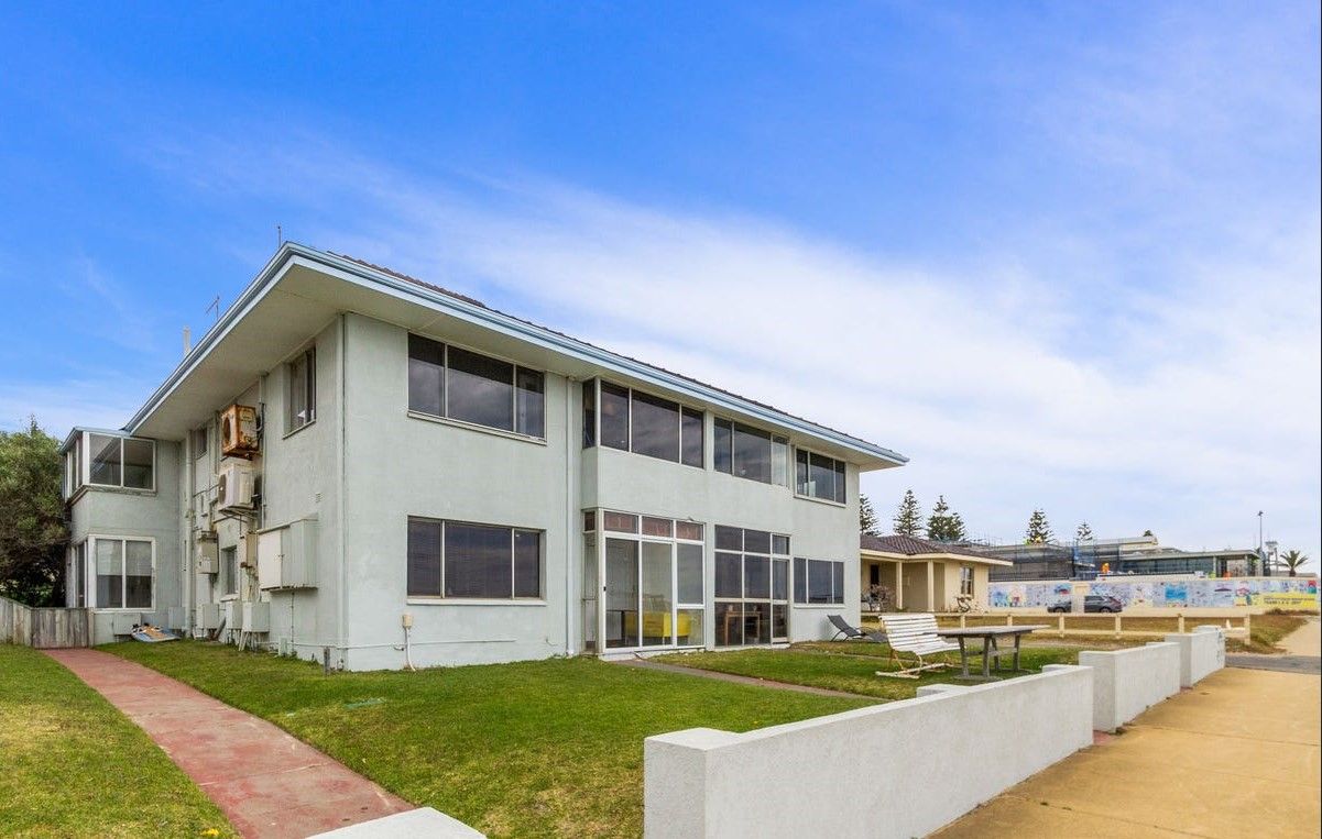2 bedrooms Apartment / Unit / Flat in 5/74 Marine Parade COTTESLOE WA, 6011