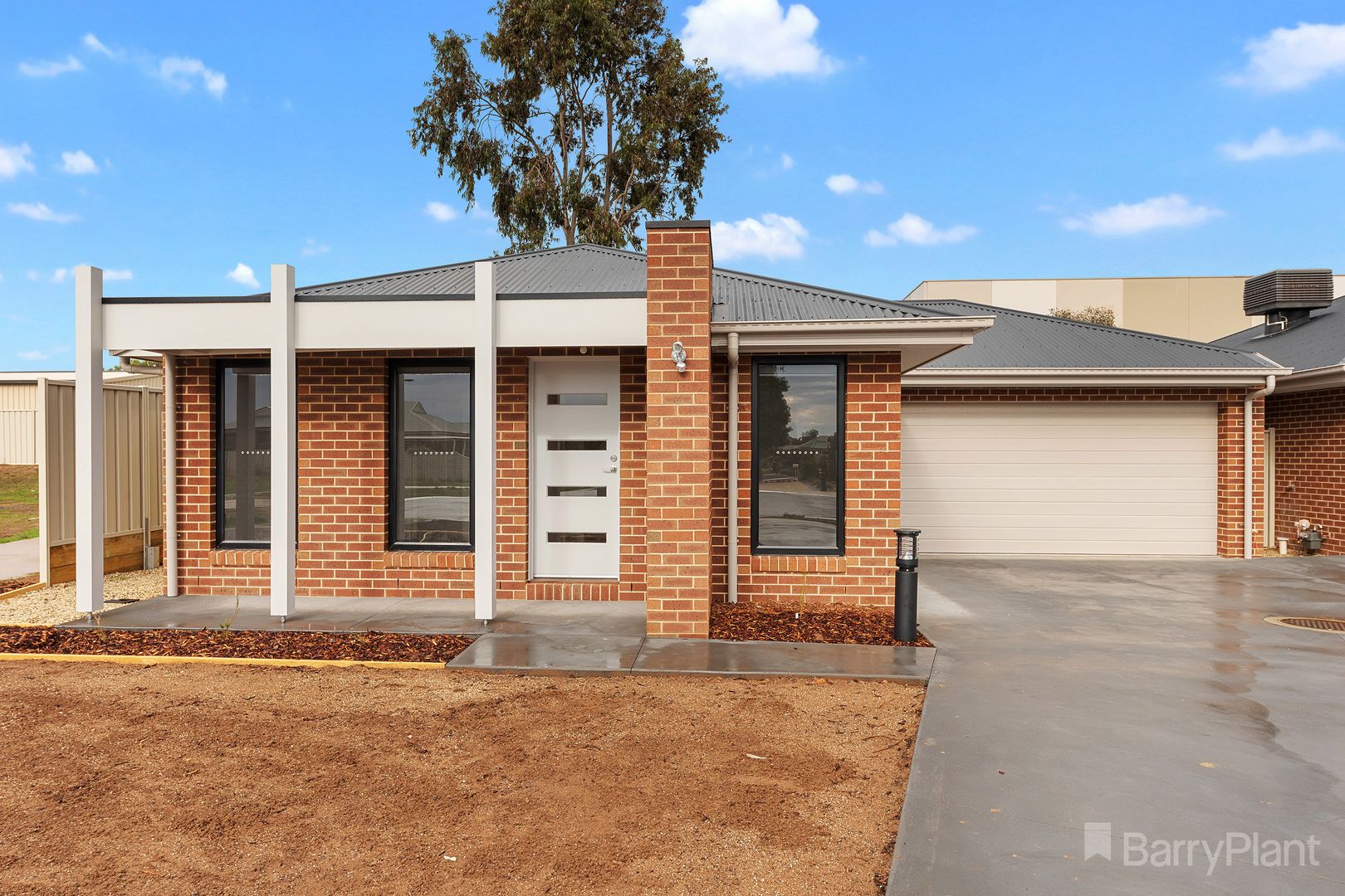 1/8 Julian Court, Epsom Property History & Address Research Domain