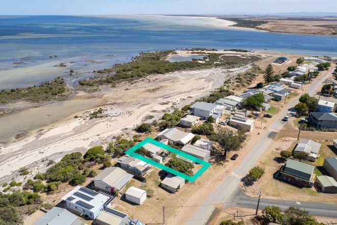 Picture of 44 Whiting Road, FISHERMAN BAY SA 5522