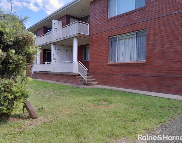 2/65 Bourke Street, Tamworth NSW 2340