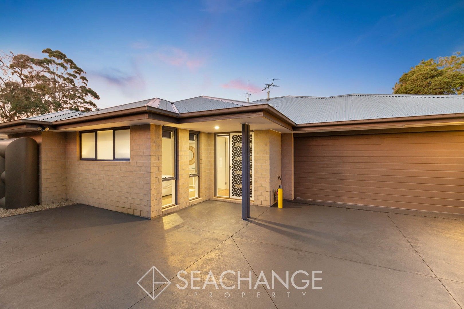 3 bedrooms Apartment / Unit / Flat in 2/61 Leon Avenue ROSEBUD VIC, 3939