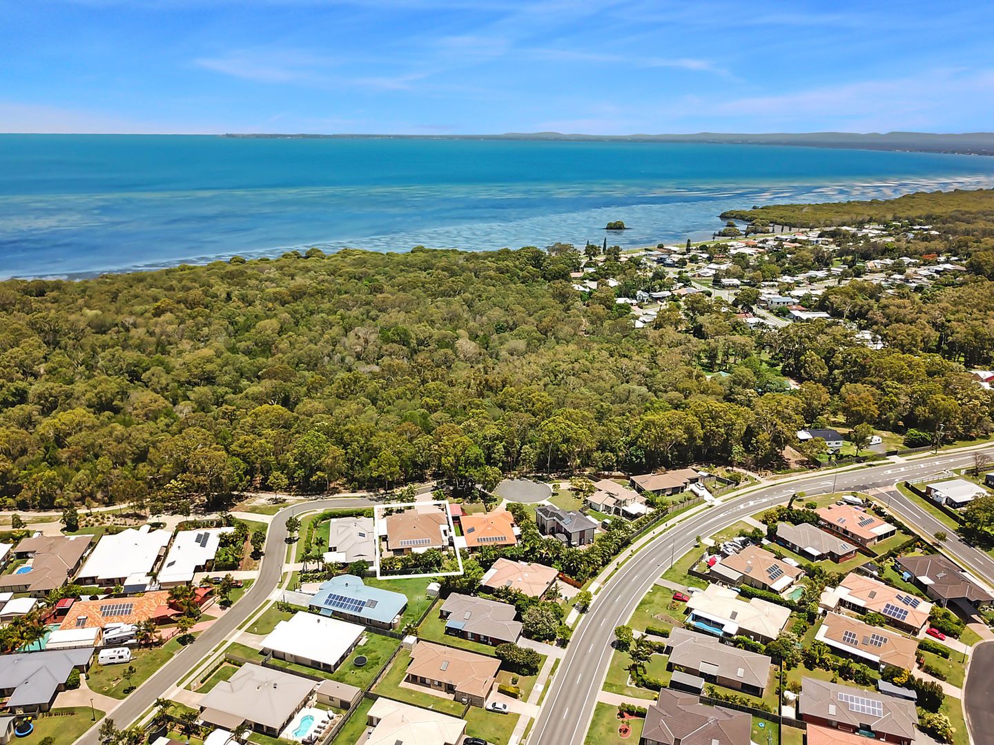 20 Bondi Court, Sandstone Point QLD 4511, Image 1