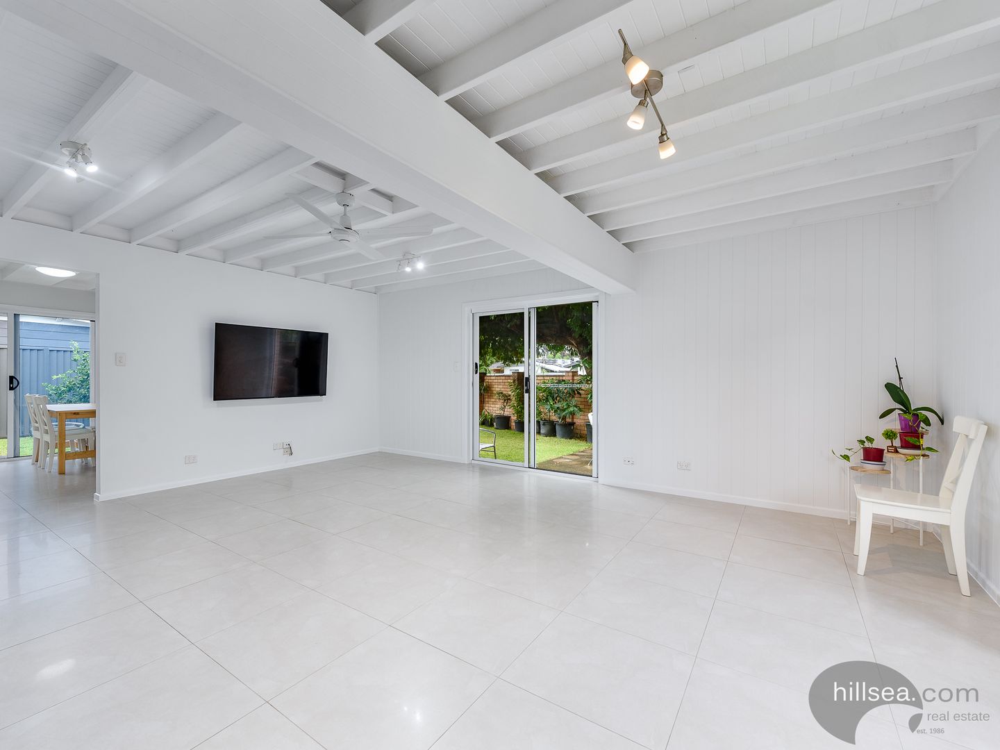 1 Tarni Street, Coombabah QLD 4216, Image 2