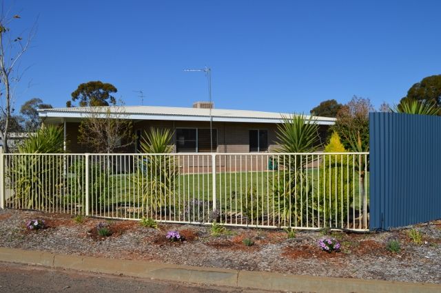 8 Ptilotus Cres, Kambalda West WA 6442, Image 0