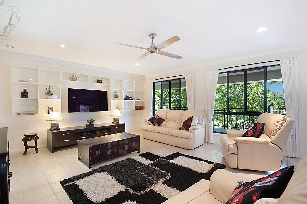 10 Coconut Grove, Castaways Beach QLD 4567, Image 1