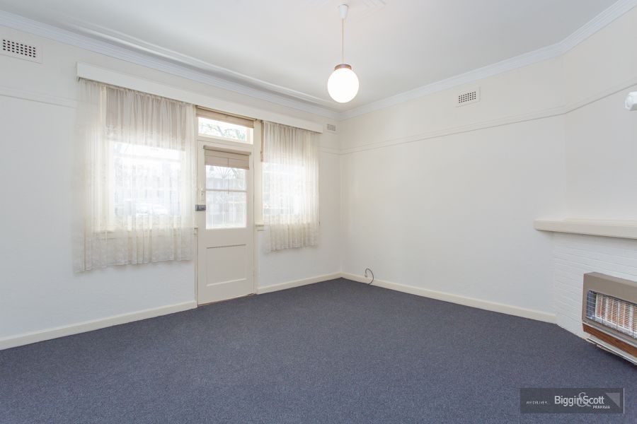 1/63 Bromby Street, South Yarra VIC 3141, Image 2