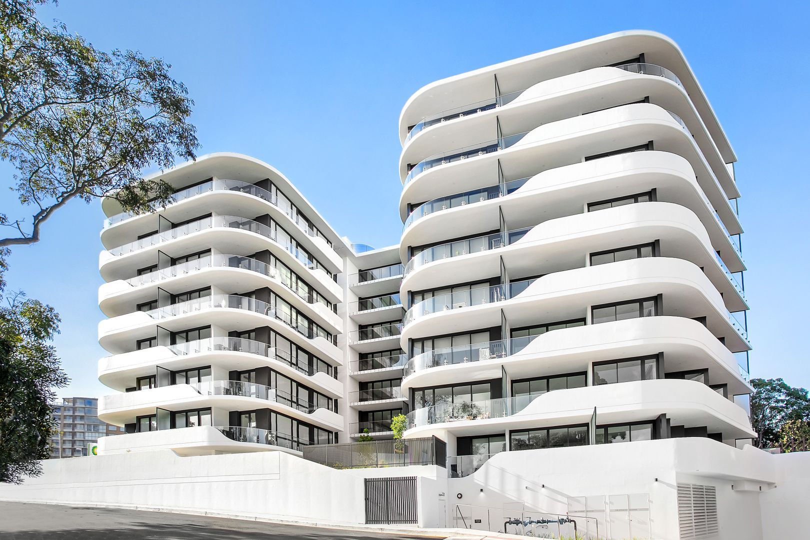 2 bedrooms Apartment / Unit / Flat in 402/2 Burley Street LANE COVE NSW, 2066