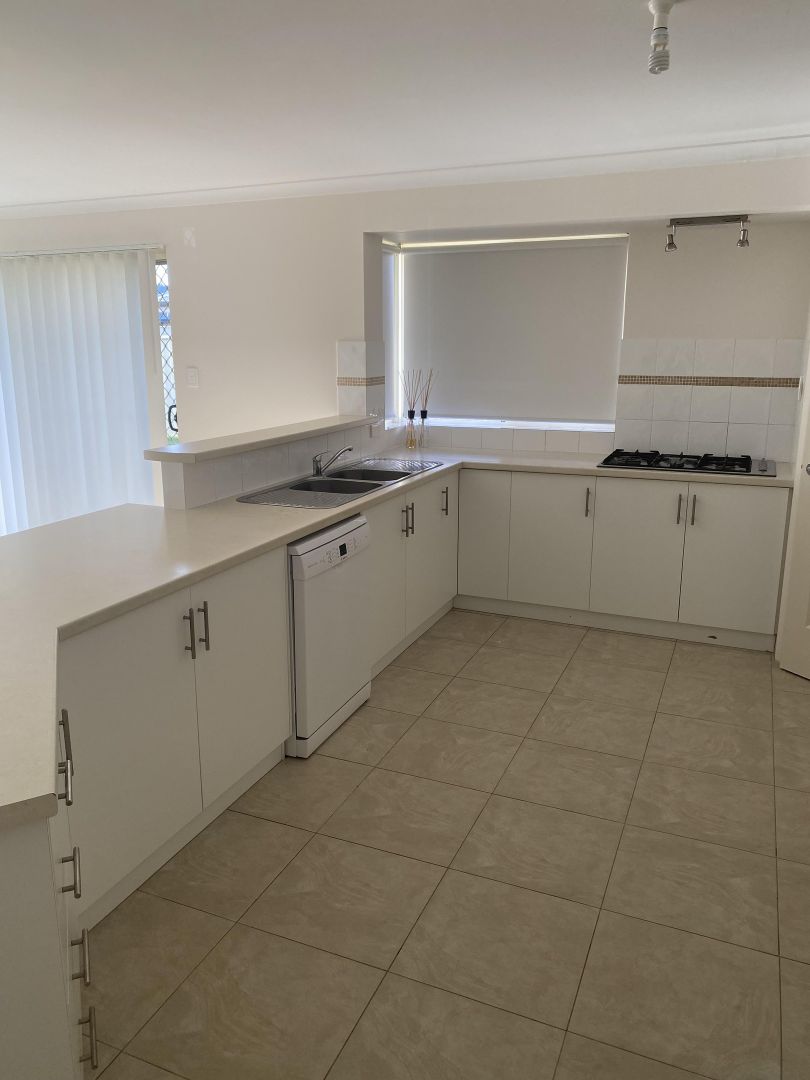5 Wahn Avenue, Waggrakine WA 6530 House For Rent 550 Domain