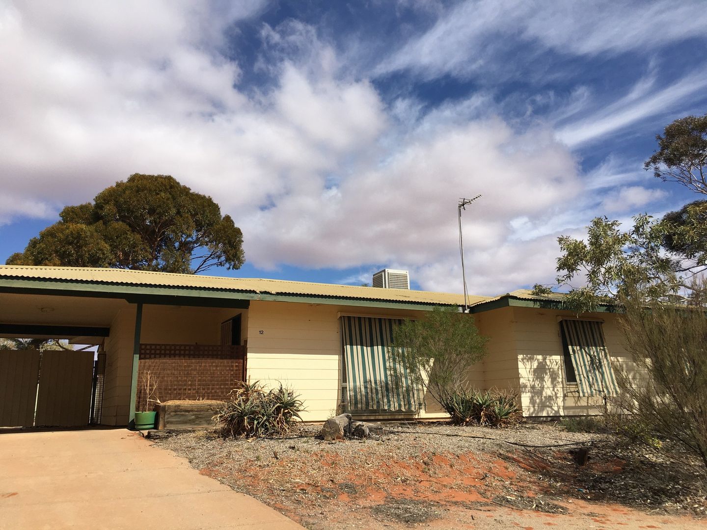 12 Bopeechee Street, Roxby Down Property History & Address Research