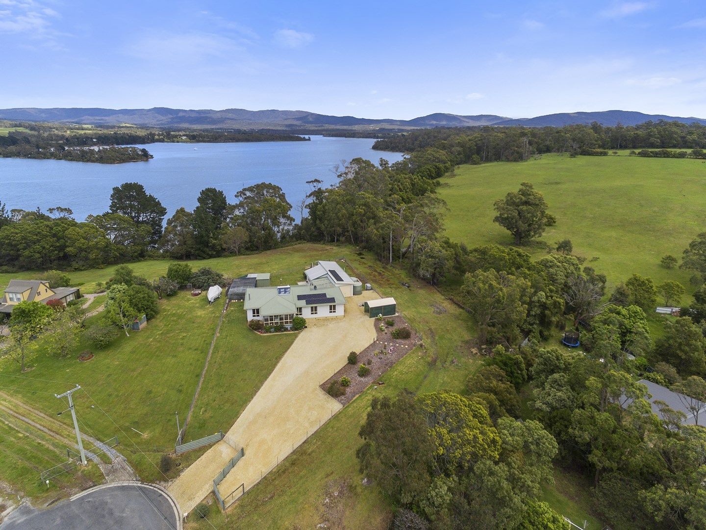 2 Anchorage Court, Clarence Point TAS 7270, Image 0