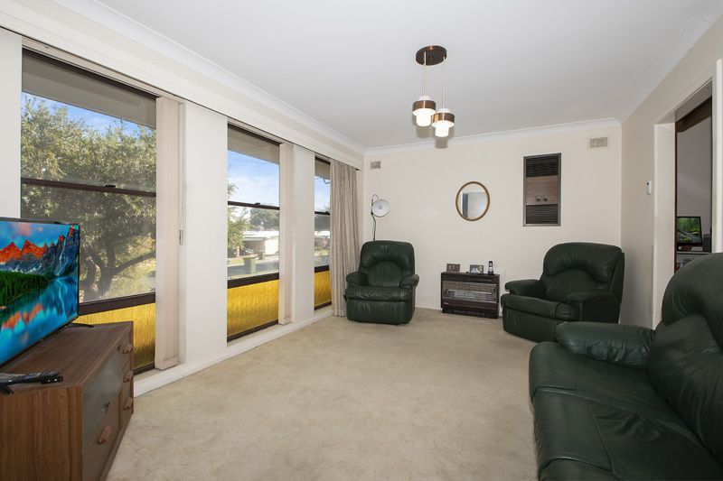 18 Albany Terrace, Valley View SA 5093, Image 2