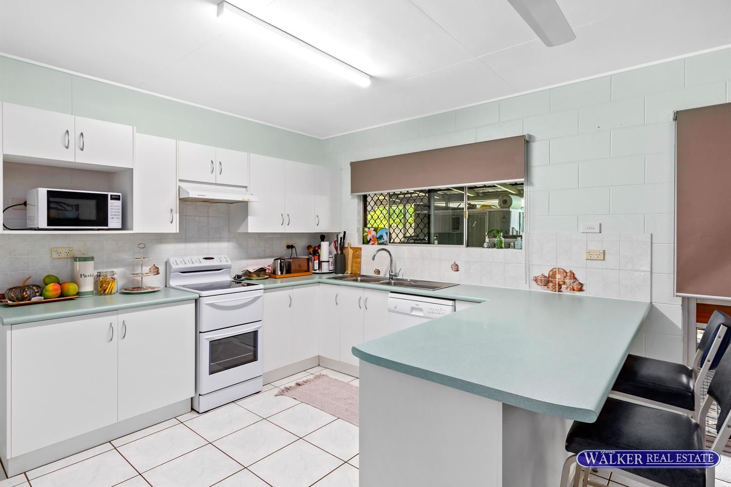 14 Karloo Street, Woree QLD 4868, Image 2