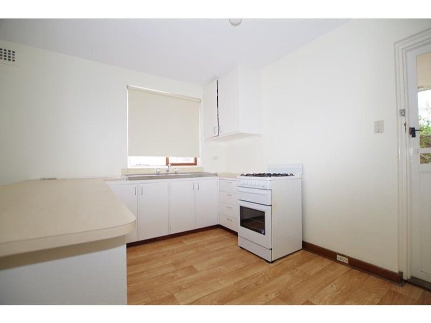 1 bedrooms Apartment / Unit / Flat in 1/56 Cunningham Terrace DAGLISH WA, 6008